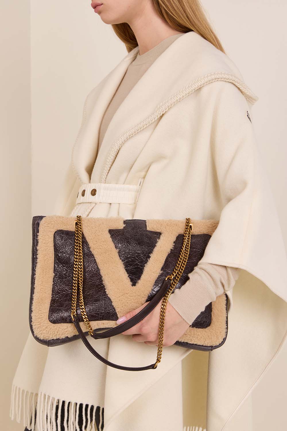 תמונת כל הלוק של תיק כתף ויוה סופרסטאר שרלינג מדיום